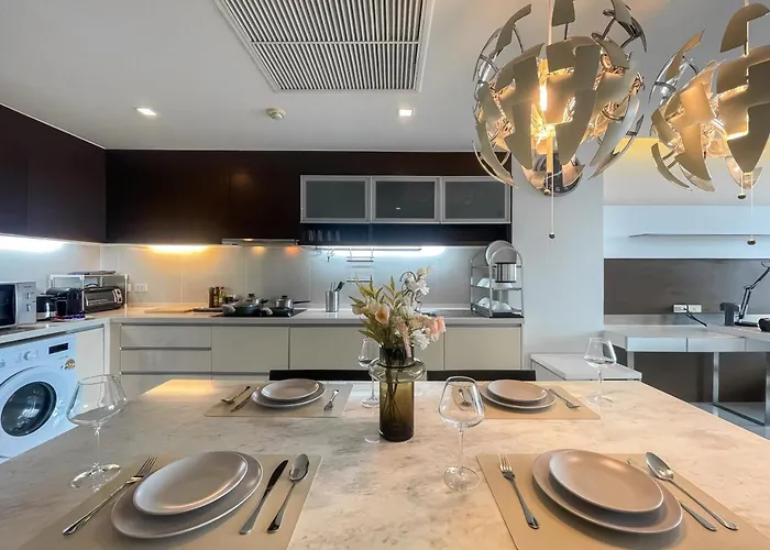 Spacious 118 Sqm Fast Wifi Bts Chong Nonsi Appartement *