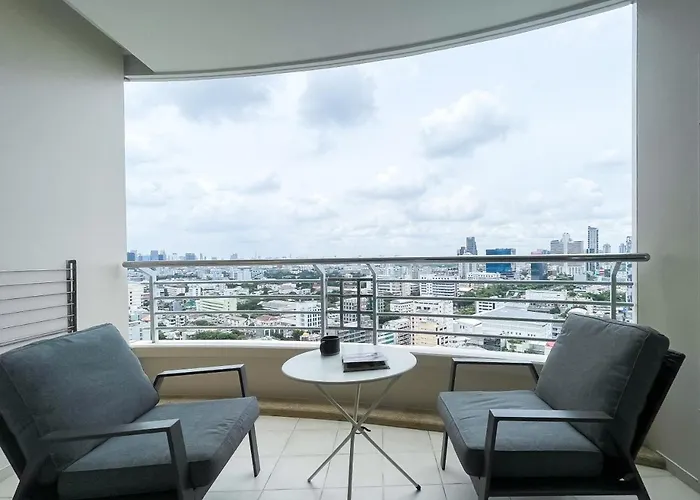 Spacious 118 Sqm Fast Wifi Bts Chong Nonsi *