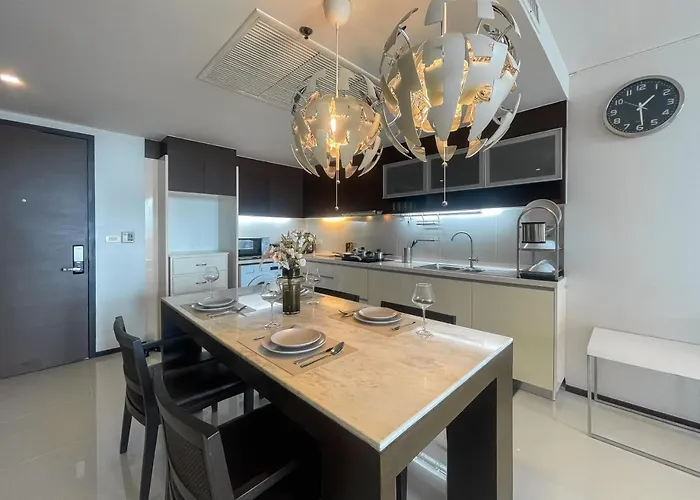 Spacious 118 Sqm Fast Wifi Bts Chong Nonsi Appartement *