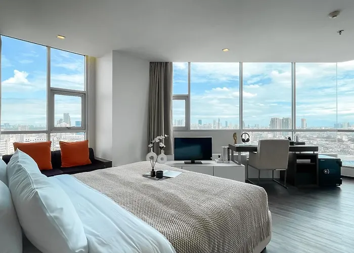 Spacious 118 Sqm Fast Wifi Bts Chong Nonsi * Bangkok