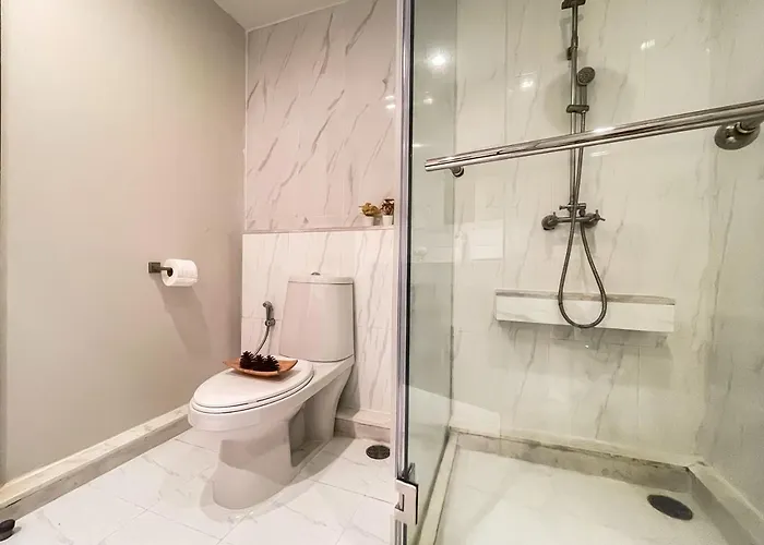Spacious 118 Sqm Fast Wifi Bts Chong Nonsi Appartement