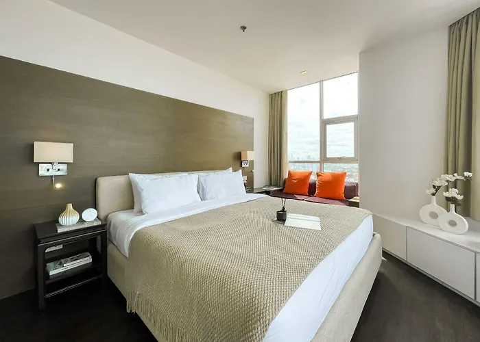 Spacious 118 Sqm Fast Wifi Bts Chong Nonsi Apartment *