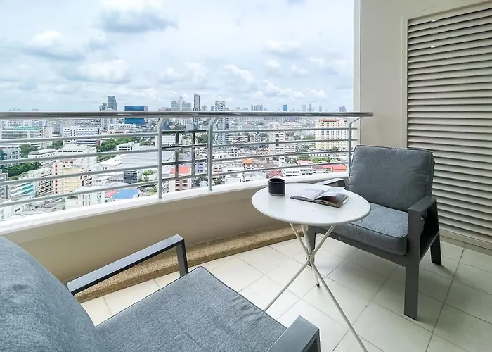 Spacious 118 Sqm Fast Wifi Bts Chong Nonsi *
